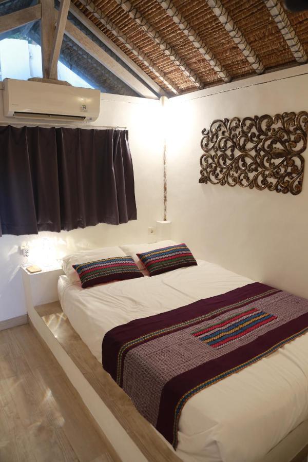 Villa Sentosa, Cheerful 3-Bedroom Villa With Pool Gili Trawangan Exterior photo