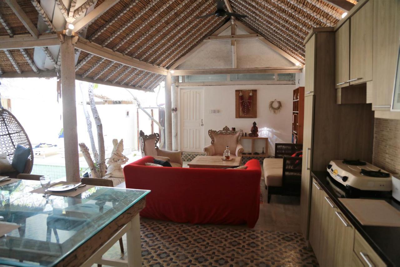 Villa Sentosa, Cheerful 3-Bedroom Villa With Pool Gili Trawangan Exterior photo