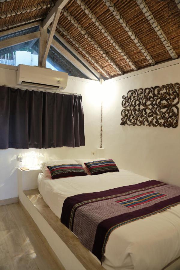 Villa Sentosa, Cheerful 3-Bedroom Villa With Pool Gili Trawangan Exterior photo