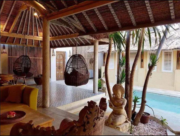Villa Sentosa, Cheerful 3-Bedroom Villa With Pool Gili Trawangan Exterior photo